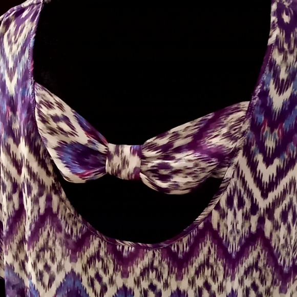 Torrid sheer coverup purple patterned open back - Picture 5 of 7